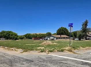 Boxtree Drive & Brookwood Rd, Lake Hughes, CA 93532