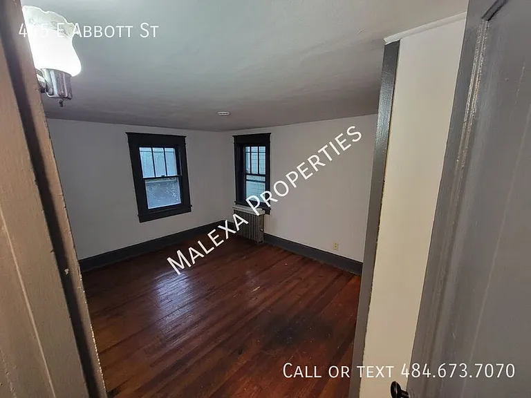 445 E Abbott St — Photo 9