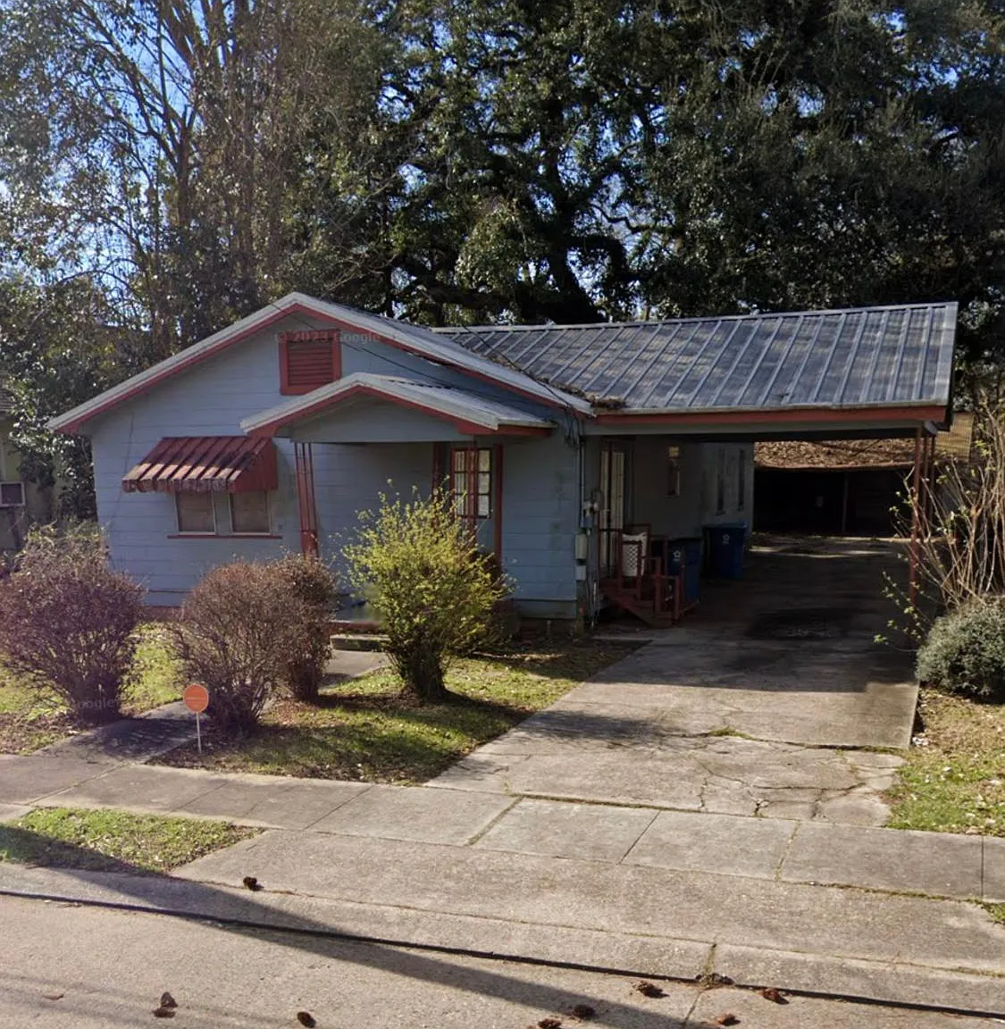 406 S Magnolia St — Photo 1