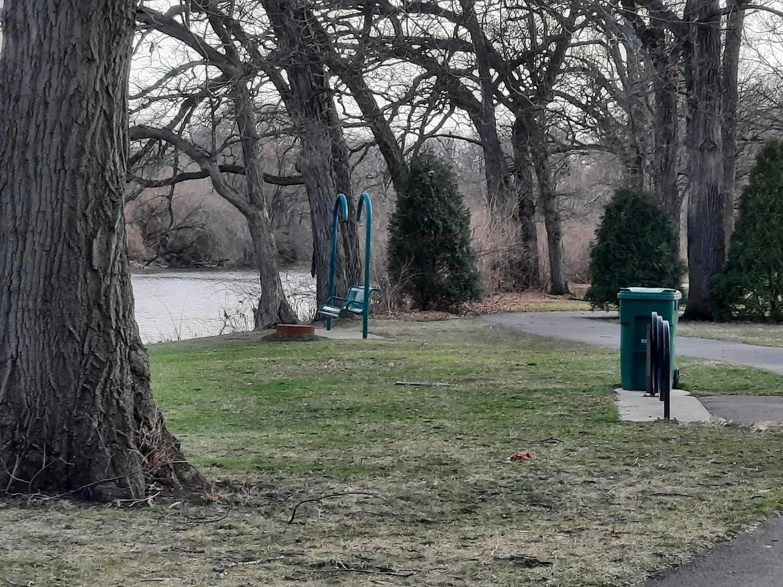 Turtle St, Shorewood — Photo 2
