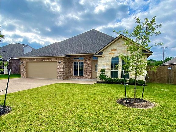 2nd image of 1002 Dove Chase Ln