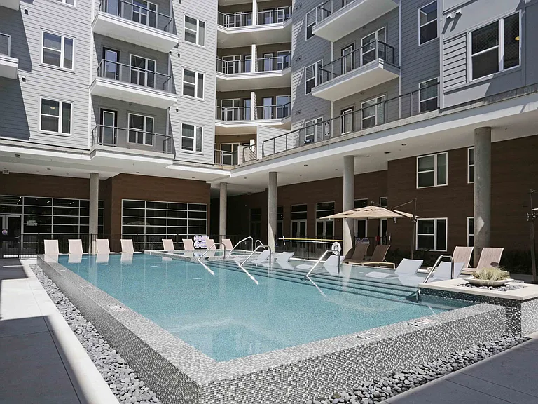 Mirasol Park Lane — Photo 20