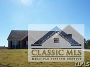 116 Persimmon Dr, Jefferson, GA 30649