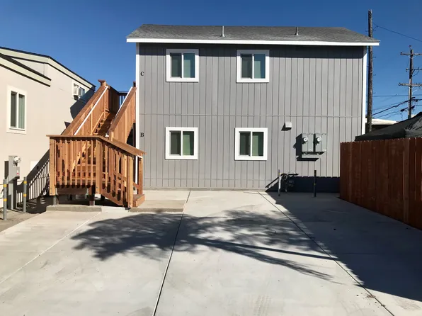 2425 Church Ln, San Pablo, CA 94806