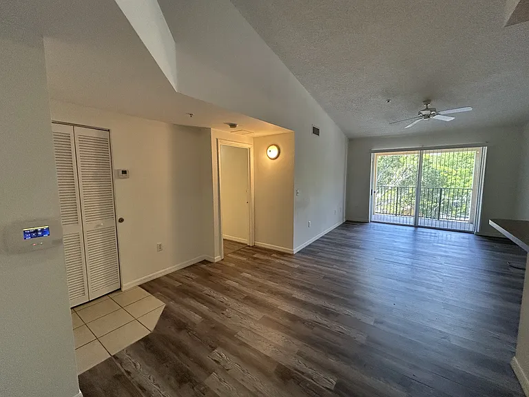 2360 E Preserve Way #305 — Photo 4