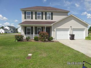 201 Halibut Ct, Maysville, NC 28555