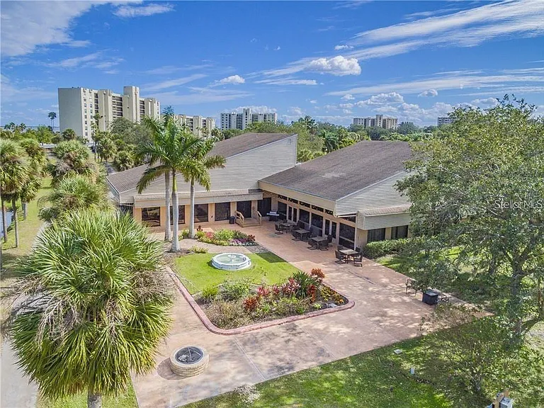 2700 Cove Cay Dr #1-6D — Photo 30