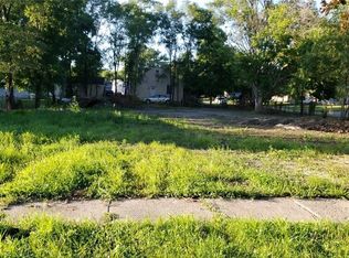 2246 Elizabeth Ave, Des Moines, IA 50317