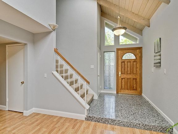 4th image of 10137 Lamplighter Sq