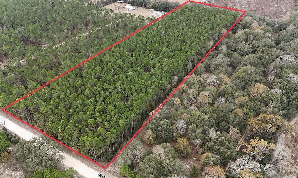 1st image of TBD NE 10TH AVENUE LOT 1