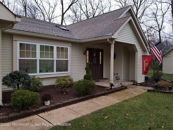 2nd image of 146 Morning Glory Ln