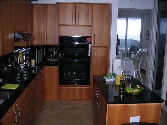 5th image of 19111 Collins Ave APT 408
