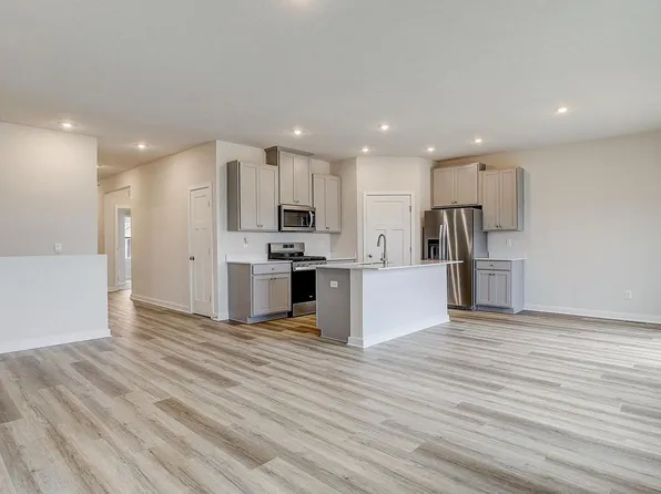 206 Lindsey Dr, Columbia, PA 17512