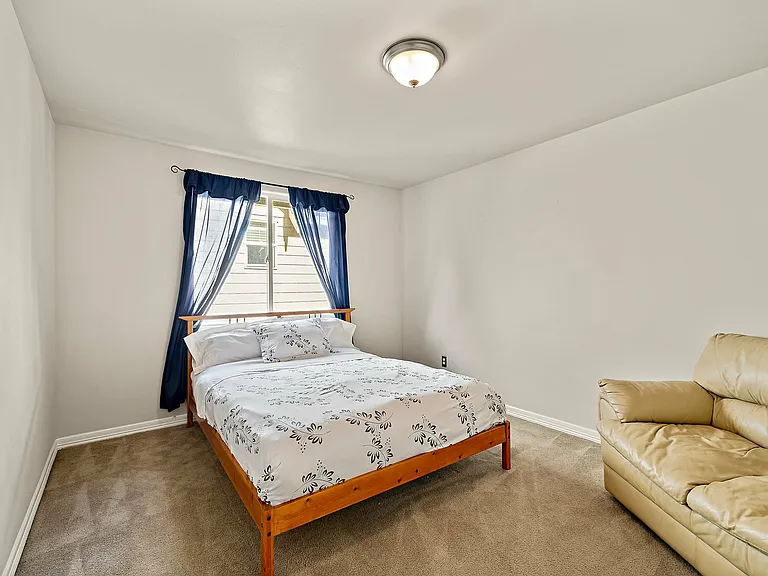 12153 SE 307th Pl — Photo 17