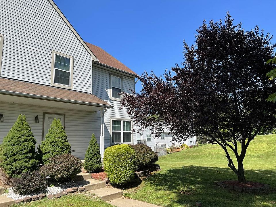 1st image of 453 Darby Ln