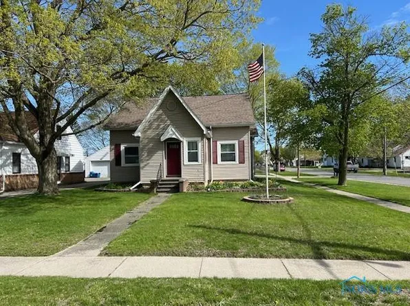 163 E Hull St, Edgerton, OH 43517