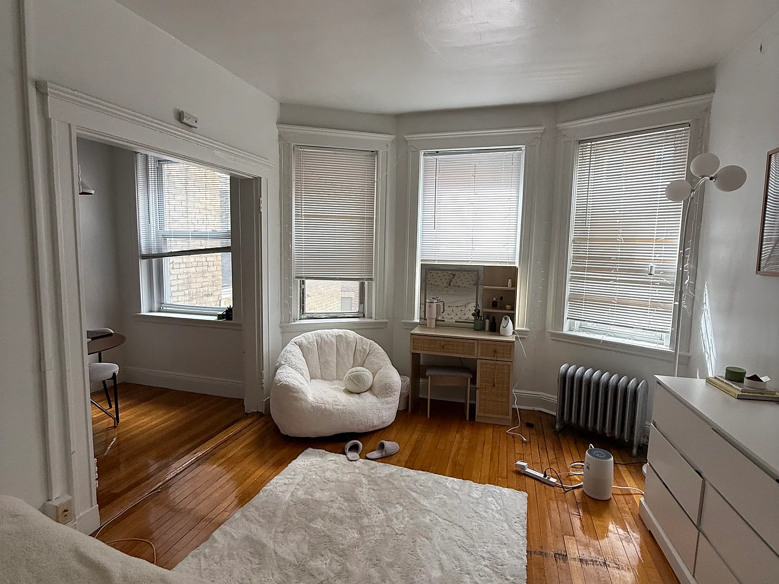Studio, 335 sqft, $2,625 — Photo 2