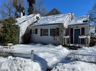 56 Sunset Trl, Denville, NJ 07834