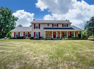 2610 Greenlawn Dr, Troy, OH