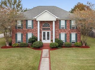 2 Turnberry Dr, La Place, LA 70068