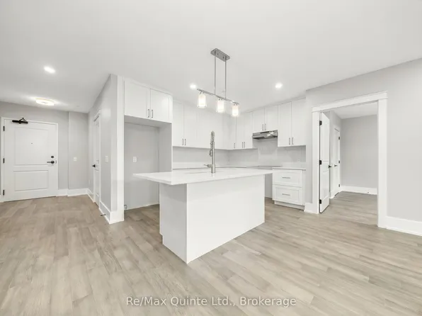 17 Cleave Ave #405, Prince Edward County, ON K0K 2T0