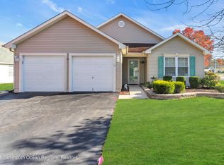 14 Meadows Ln, Whiting, NJ 08759