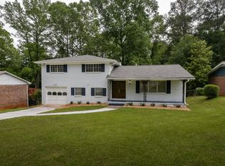 2233 Chestnut Hill Cir, Decatur, GA 30032
