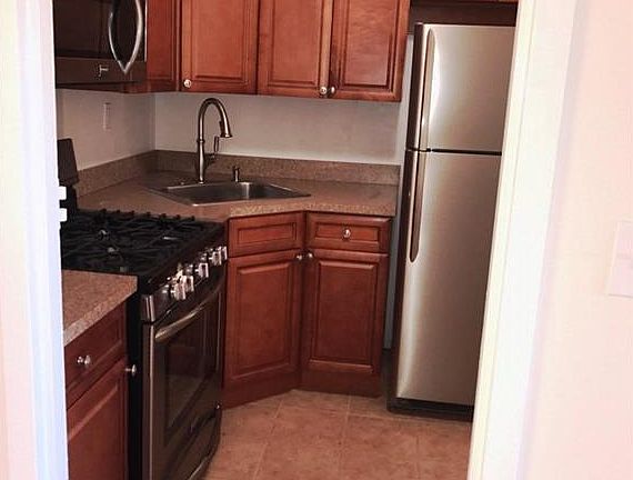 3rd image of 155 Ferris Ave APT 5A