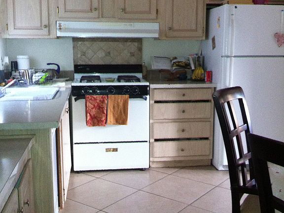 5th image of 327 W Wilson St Space 65