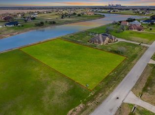 6818 Brazos Lakes Dr, Richmond, TX 77469