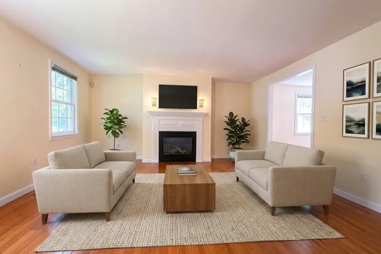 4 bed, 3200 sqft, $6,600 — Photo 4