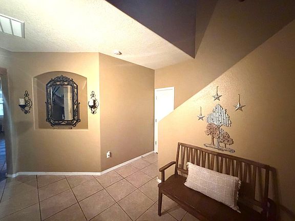 4th image of 1804 Terra Del Sol Dr SE