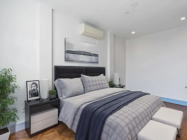 1053 New York Avenue image 5 of 13