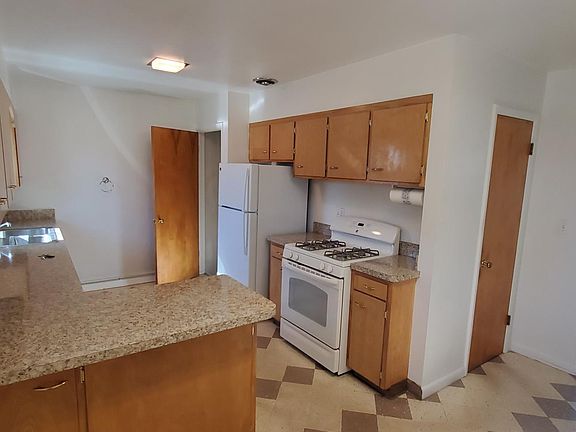 4th image of 1520 Saint Johns Ave