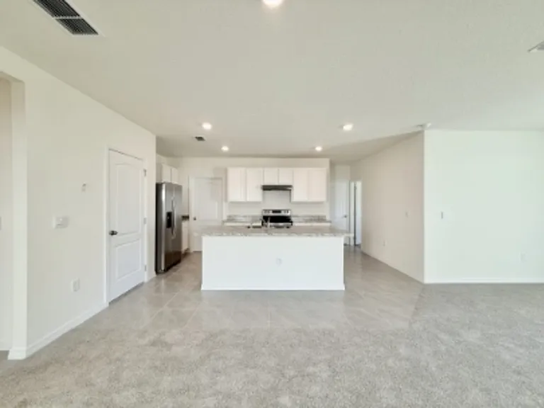1374 Holodak Dr — Photo 7