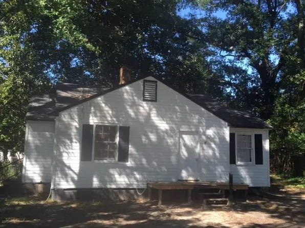 2052 Eslava Ln, Mobile, AL 36605