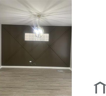 3rd image of 7938 S Loomis Blvd