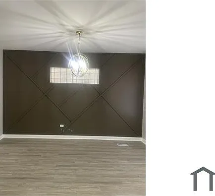 7938 S Loomis Blvd — Photo 3