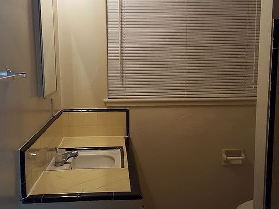 4th image of 3443-3447 E McKinley Ave #3445