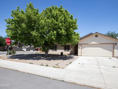 930 Atrium Rd, Fernley, NV, 89408