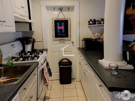 3rd image of 94 Pleasant St #04