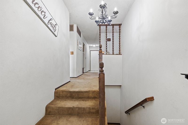 3rd image of 697 Conrad Road