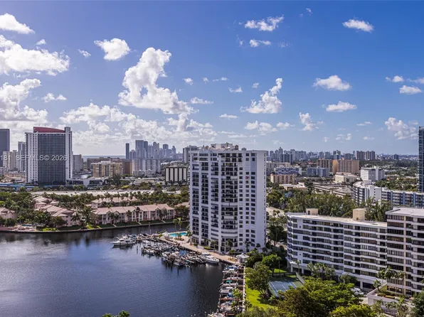 2500 Parkview Dr APT 2315, Hallandale, FL 33009