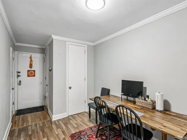 76-10 34th Avenue #3H, Jackson Heights, NY 11372