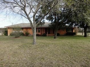 220 S Parks Dr, Desoto, TX 75115