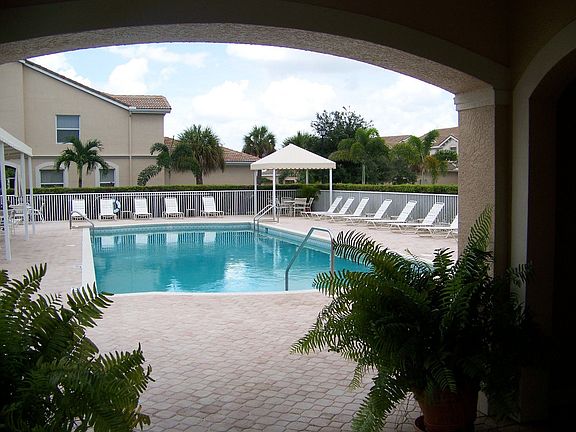 Association pool