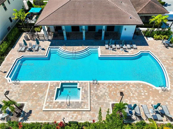 24902 SW 107th Ave, Homestead, FL 33032