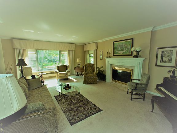 4th image of 526 N Edgewood Ave