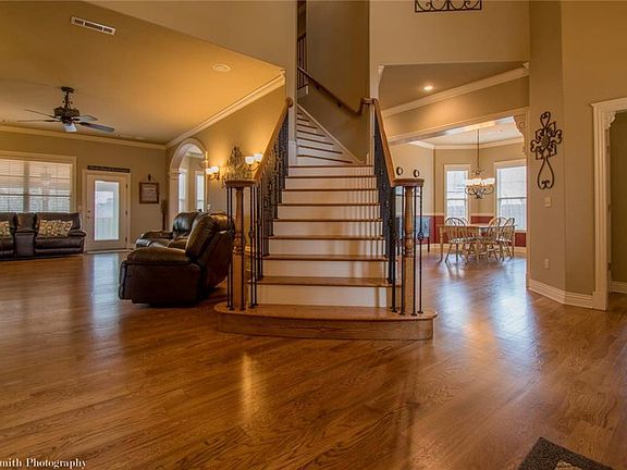5th image of 1287 S Pinnacle Dr