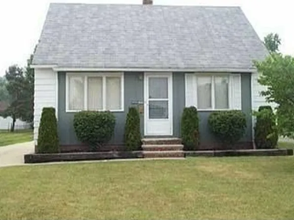 15409 Walvern Blvd, Maple Heights, OH 44137